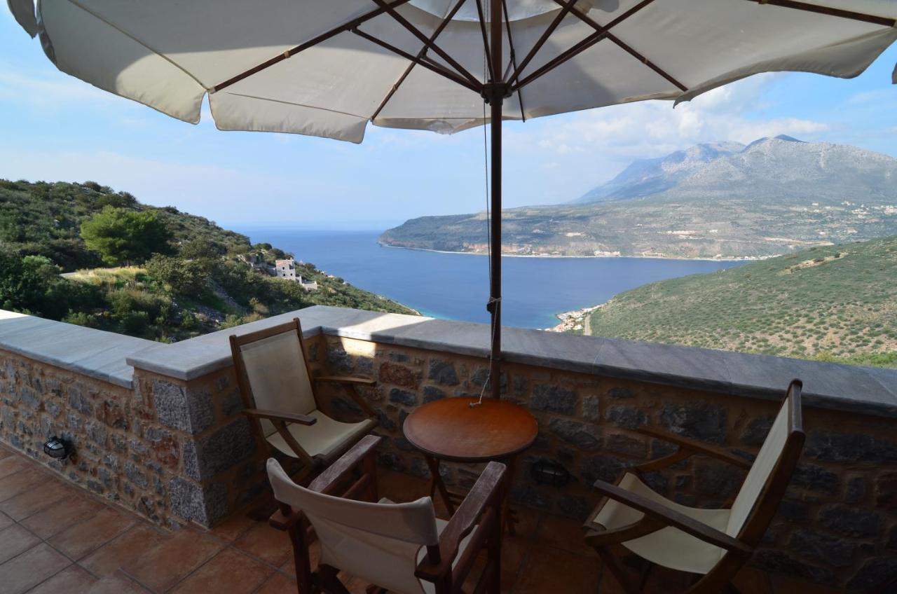 Hotel Sophia Limeni View à Areópoli Extérieur photo