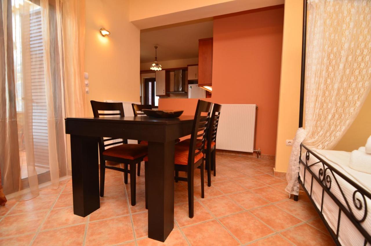 Hotel Sophia Limeni View à Areópoli Extérieur photo
