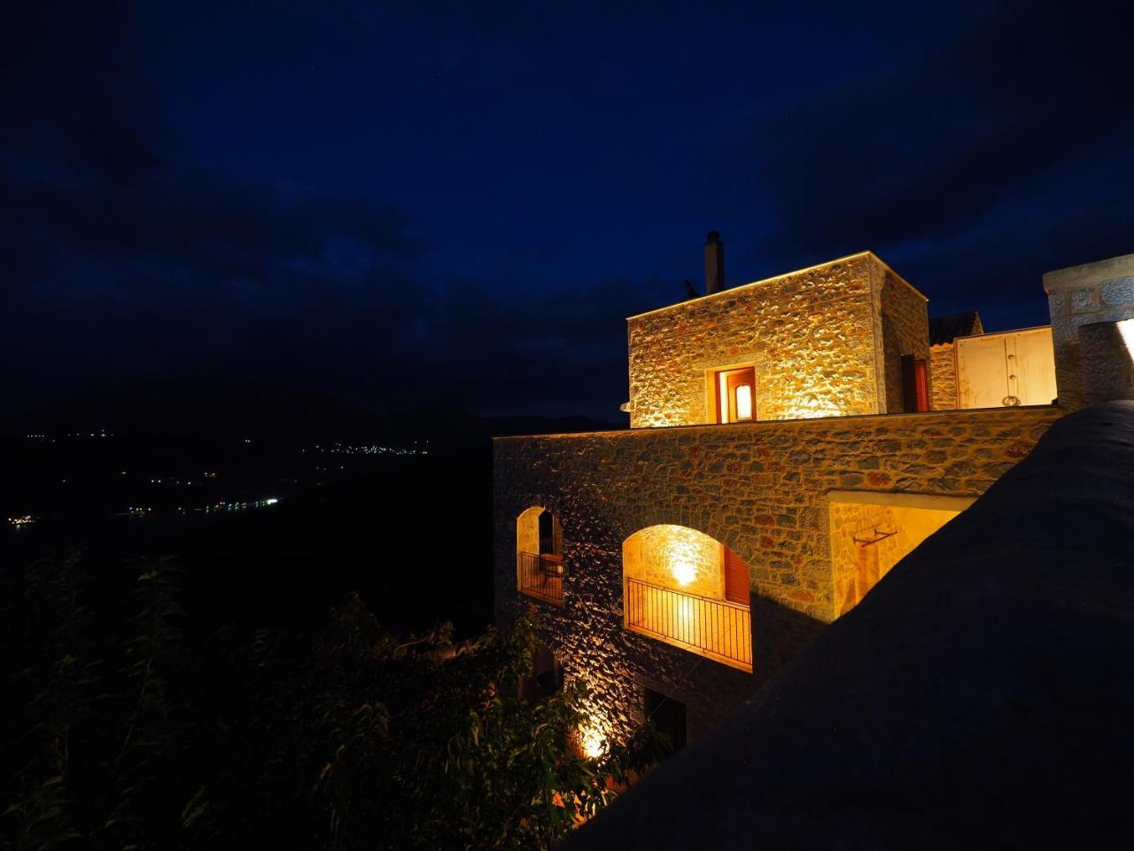 Hotel Sophia Limeni View à Areópoli Extérieur photo